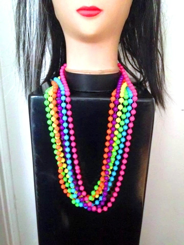 Collar Perlas Pepas Neon X 12 Unidades Hora Loca Disfraz - Imagen 3